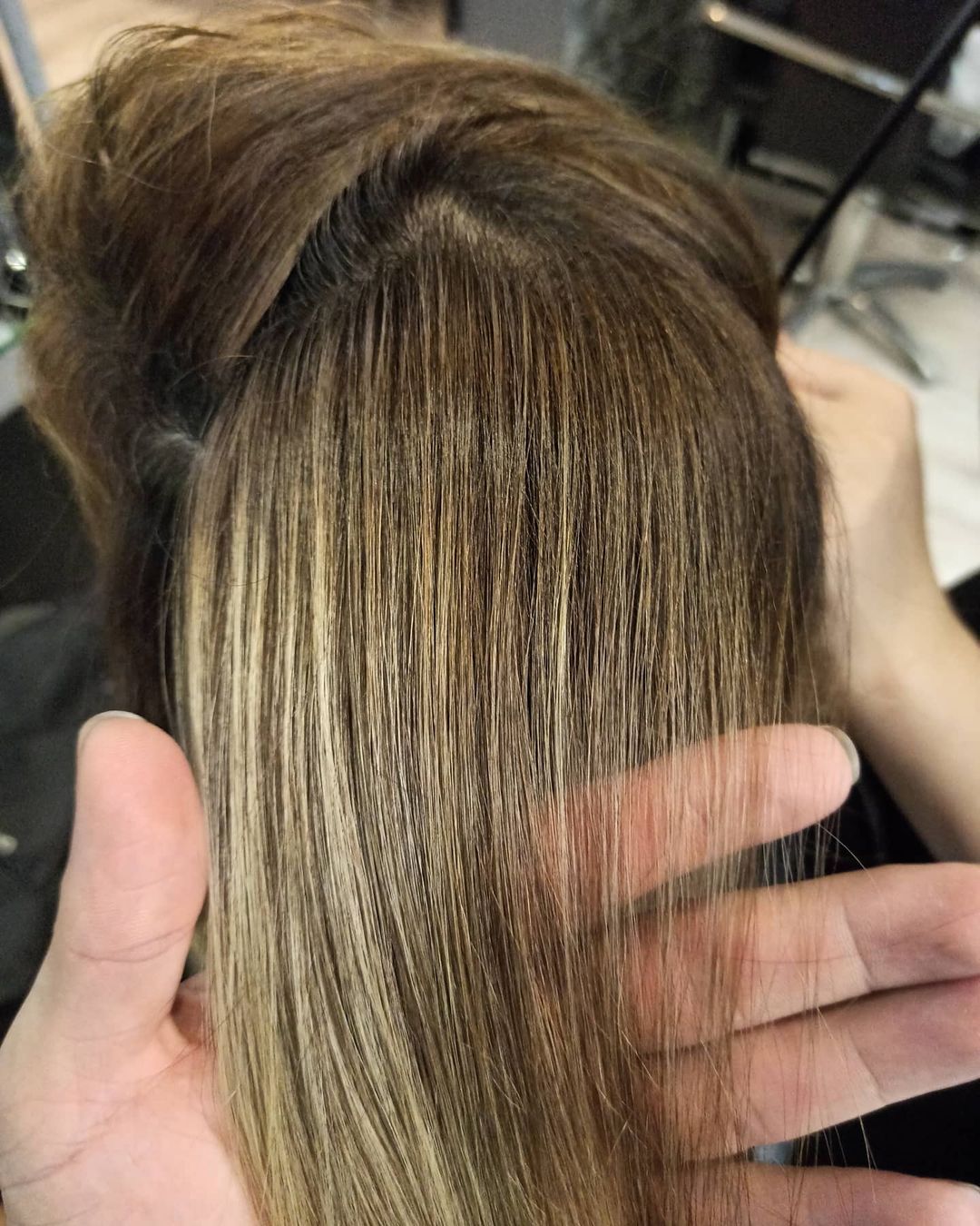 Salon NEFERTİTİ